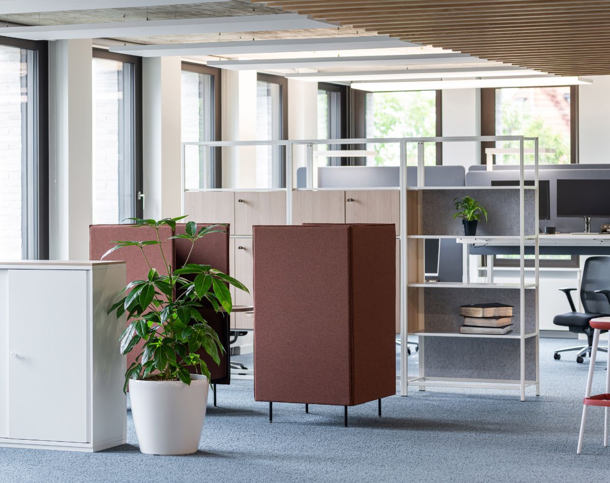 Büroform entwickelt ein modernes Bürokonzept und hat eine moderne Büroeinrichtung für den Evangelischen Oberkirchenrat in Stuttgart erschaffen